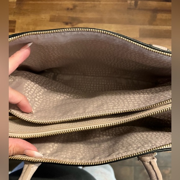 Kate Spade Handbag/ crossbody purse - Picture 3 of 6